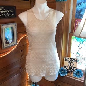 NEW GORGEOUS ivory lace top size S -NWOT